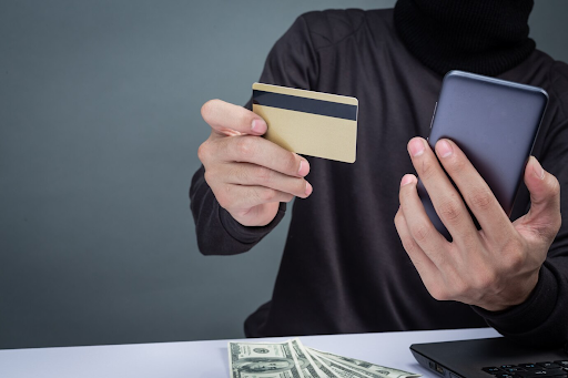المدفوعات غير النقدية في مصر: ما مدى أمان المعاملات الرقمية؟